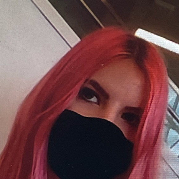 Meet your Posher, Fiona - Picture 1 of 1